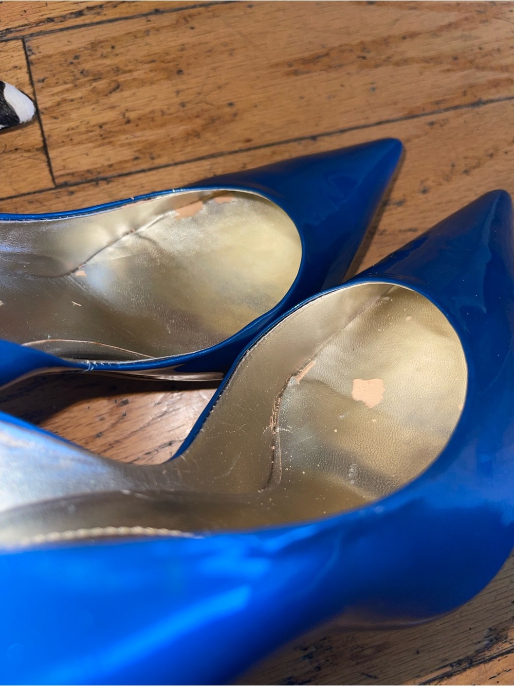 GUESS Teal Blue Patent Pointed-Toe Pumps - Picture 6 of 6